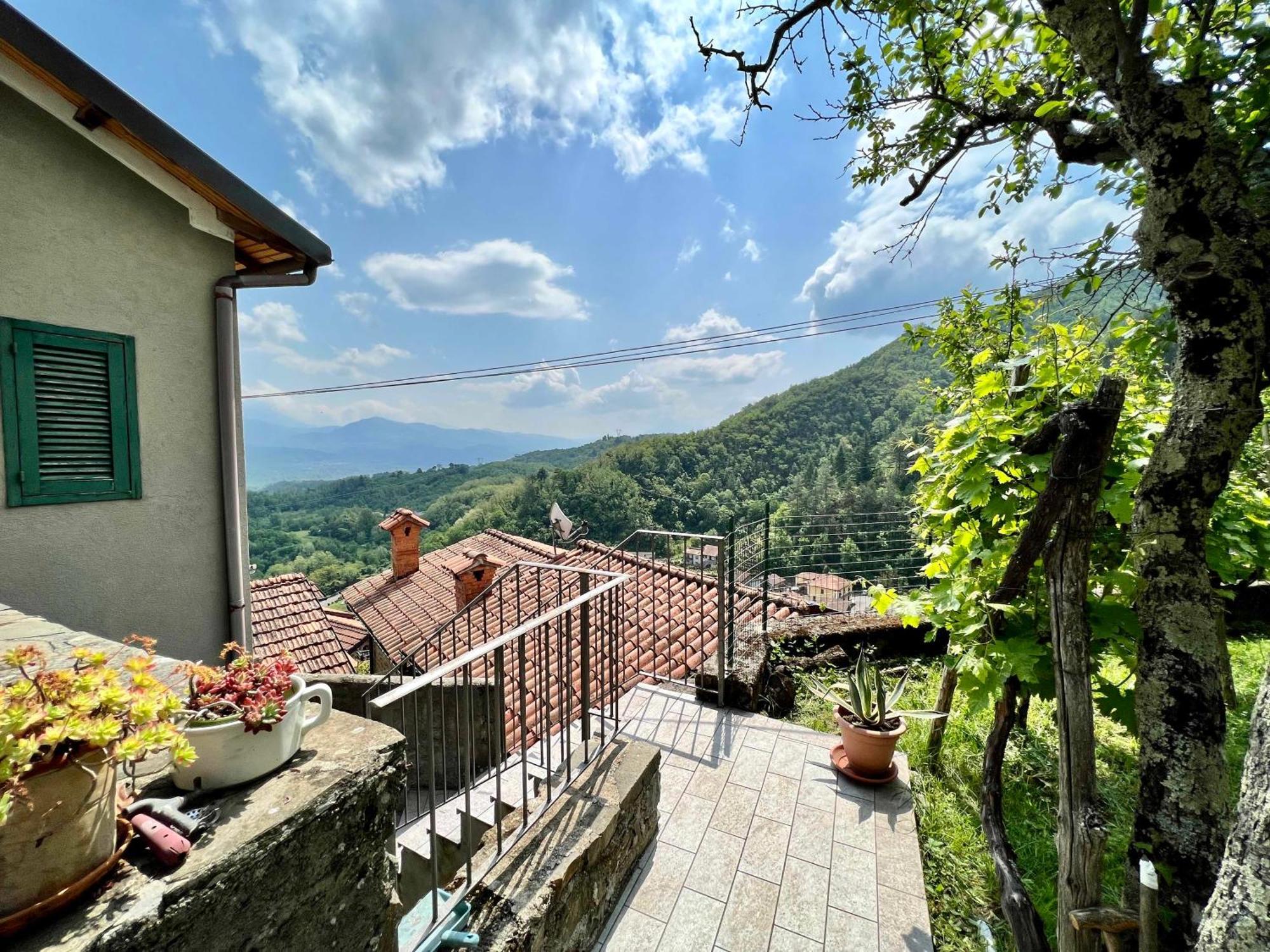 Apartamento La Finestra Di Dante Mulazzo Exterior foto