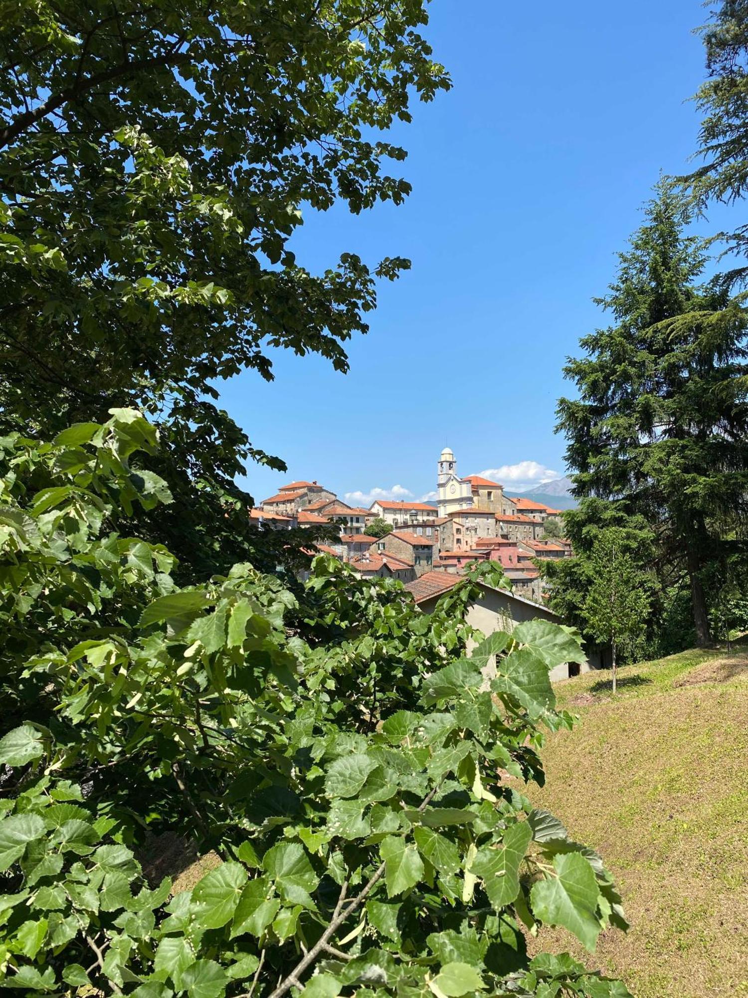 Apartamento La Finestra Di Dante Mulazzo Exterior foto